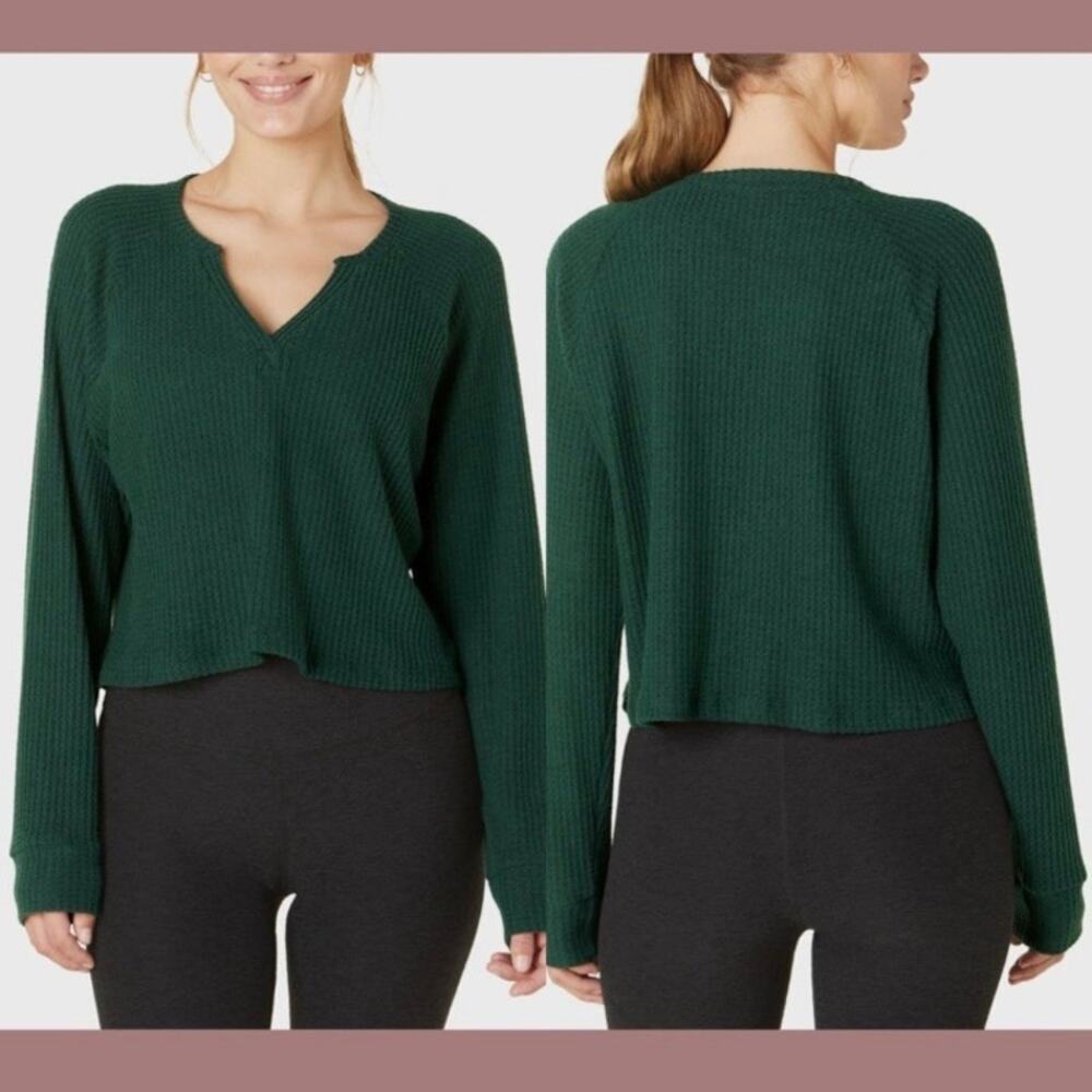 Beyond Yoga Sz S Forest Green Long Sleeve Waffle Tee V-neck Cropped Length